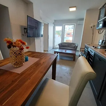Caveromane 2 Apartman Pula