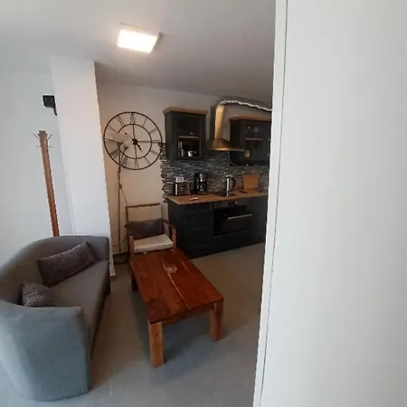 아파트 Caveromane 2 *