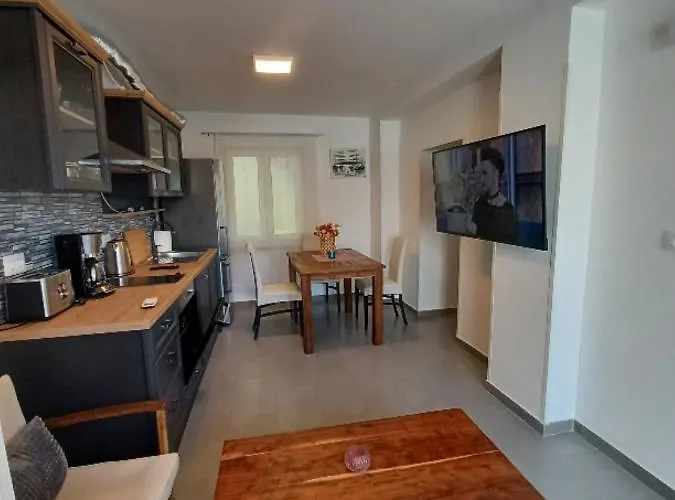 Apartment Caveromane 2 Pula