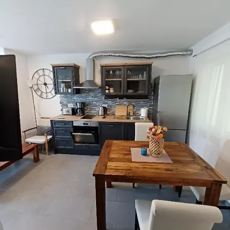 Apartment Caveromane 2 *